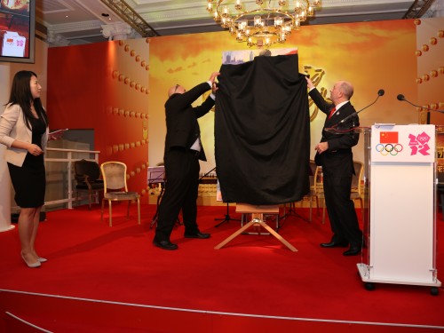 Unveiling Greg’s painting in London